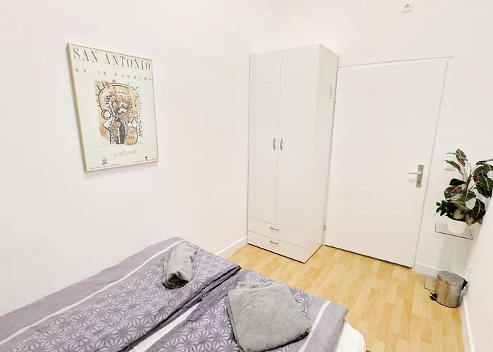 Comfortable In Lugner Area He Privatunterkunft Wien